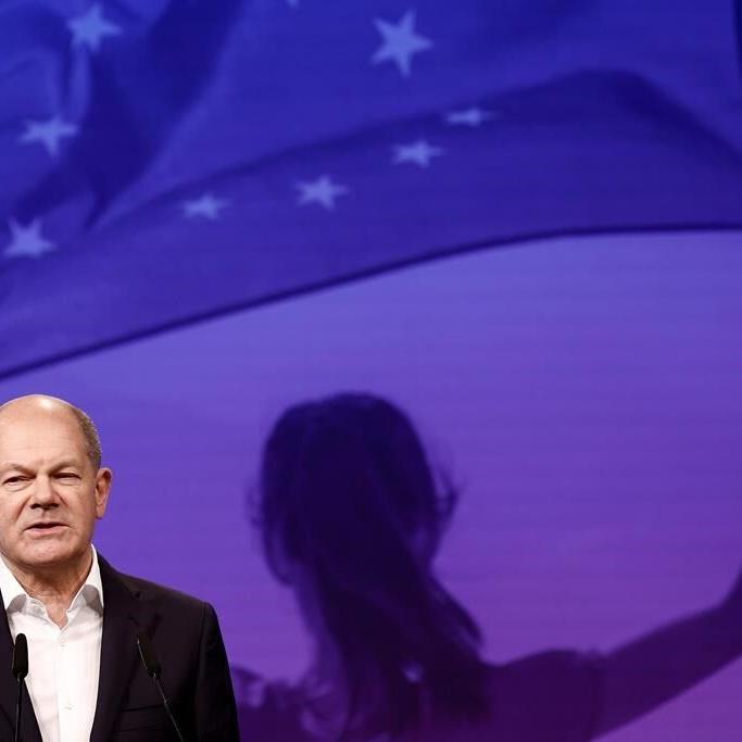Scholz overrides allies, keeps 3 German nuke plants running